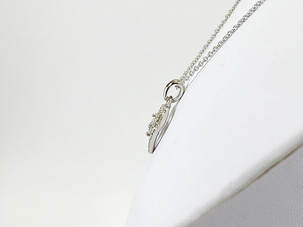 オリバーウェバー 〈スワロフスキー〉 ネックレス Core | Della Luna