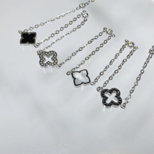 オリバーウェバー 〈スワロフスキー〉 ジルコニア ステンレススチール316L製ロングネックレス Delight シルバーカラー