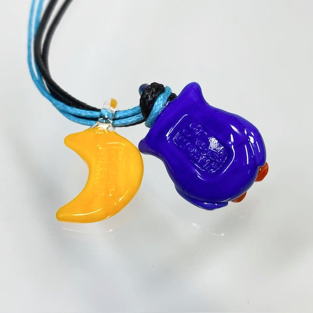 ベネチアンガラス ペンダントネックレス お月様とご機嫌斜めなフクロウ 青 - 画像 (6)
