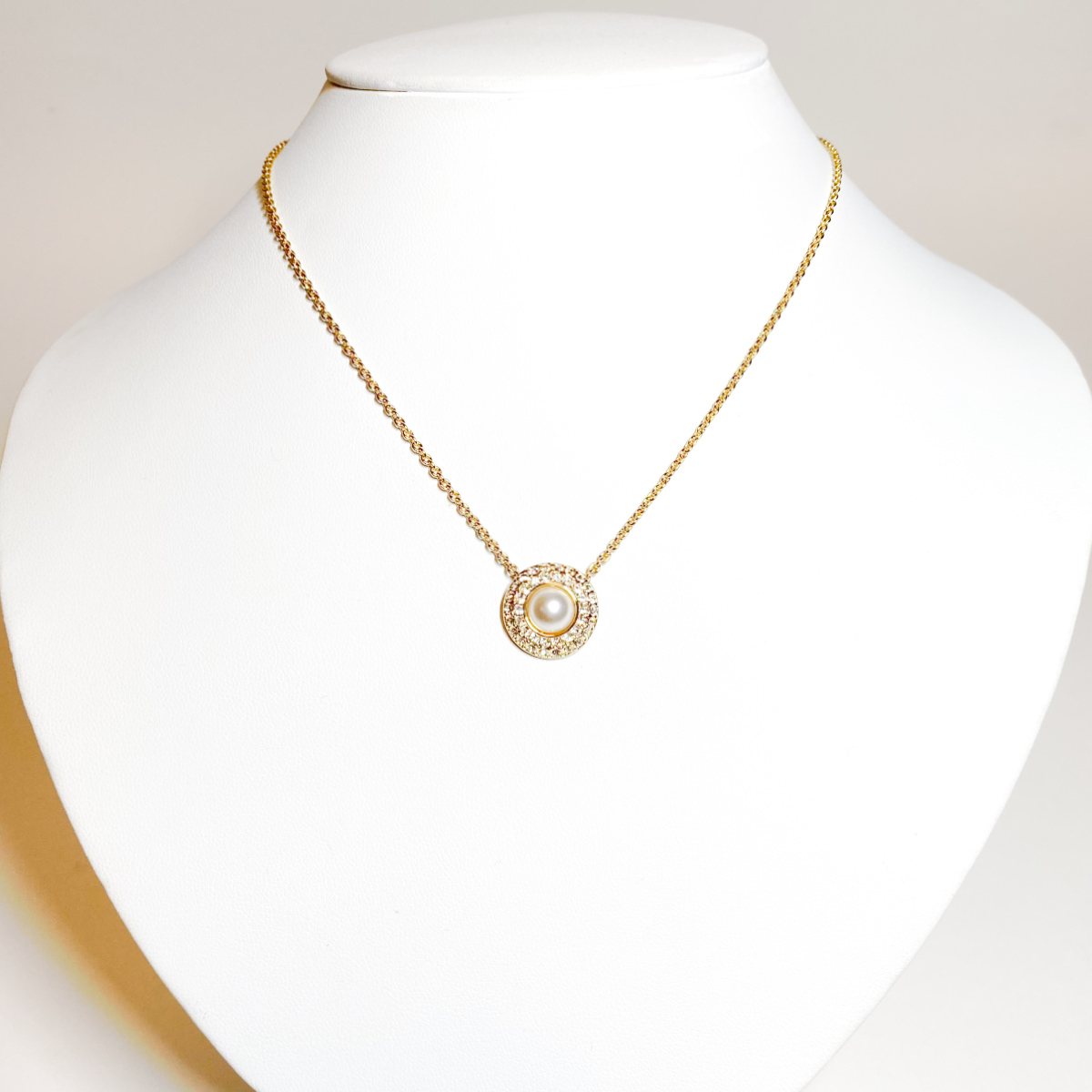 オリバーウェバー ネックレス Velena ゴールドカラー 〈Swarovski®クリスタル〉 - 画像 (3)